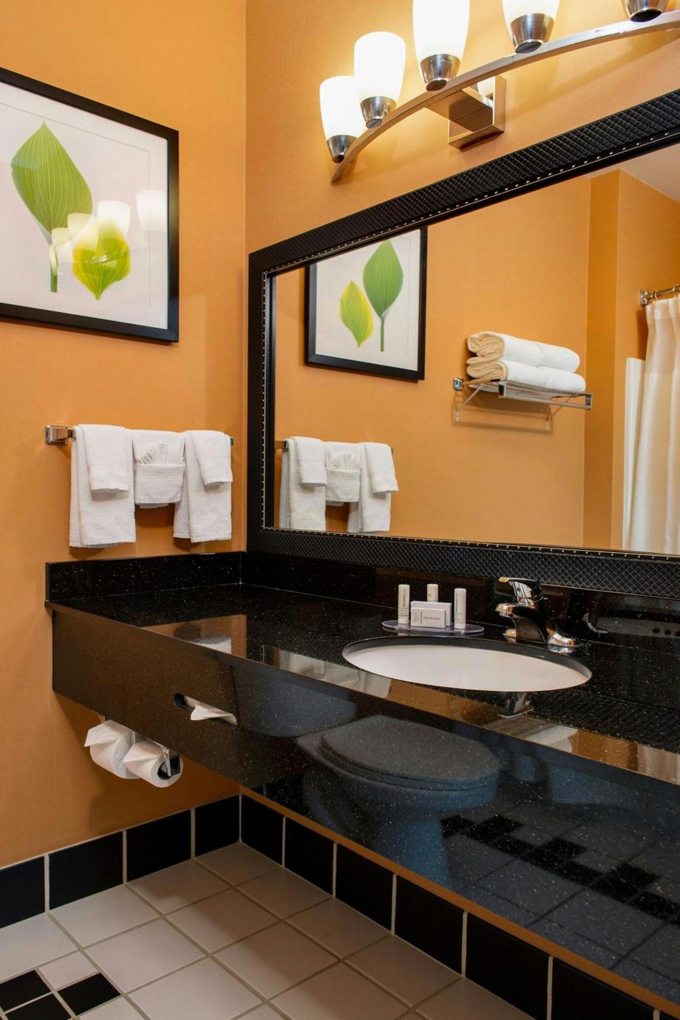 Fairfield Inn And Suites Santa Rosa Sebastopol Extérieur photo
